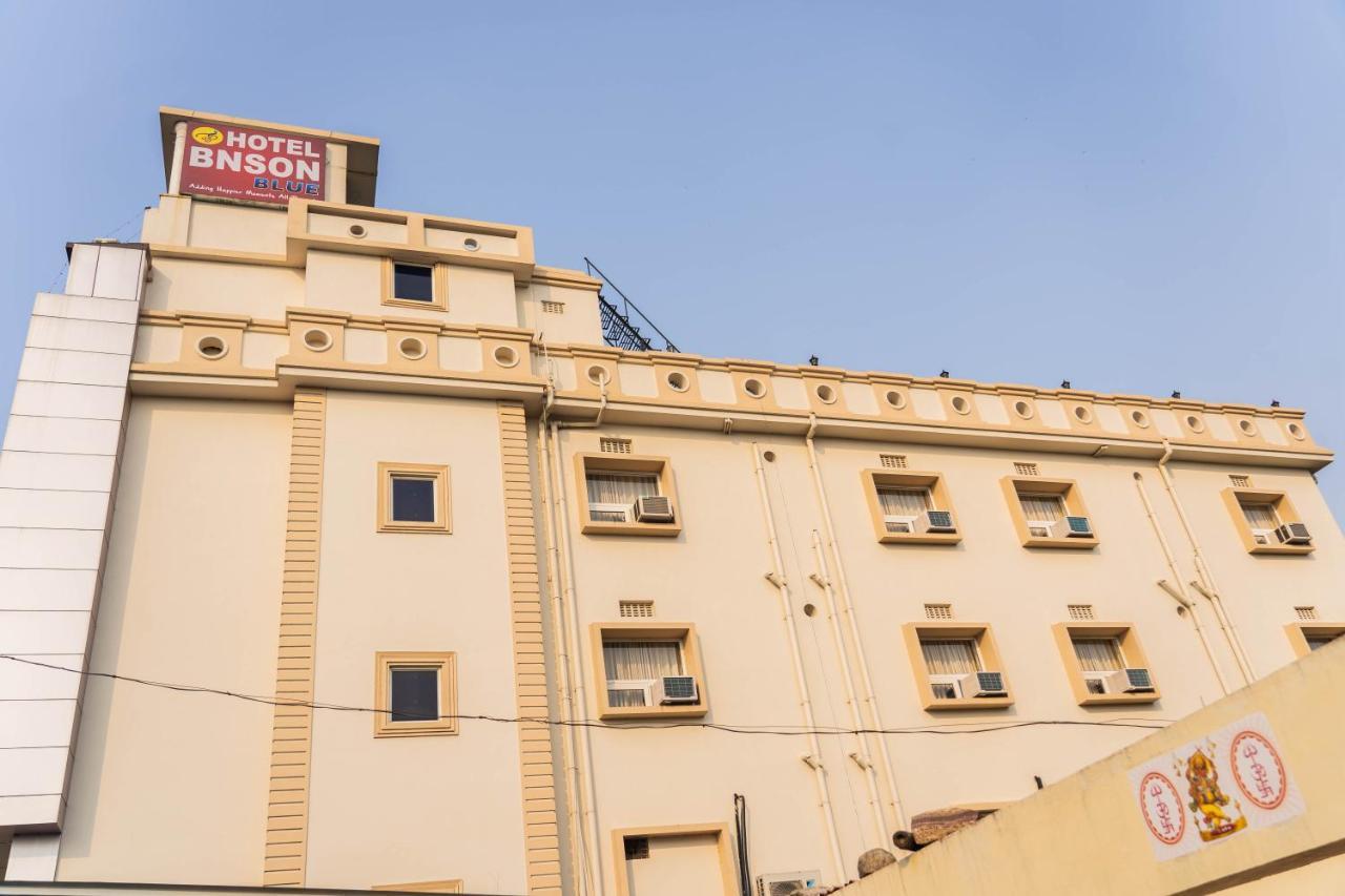 Hotel Bnson Blue Каттак Экстерьер фото
